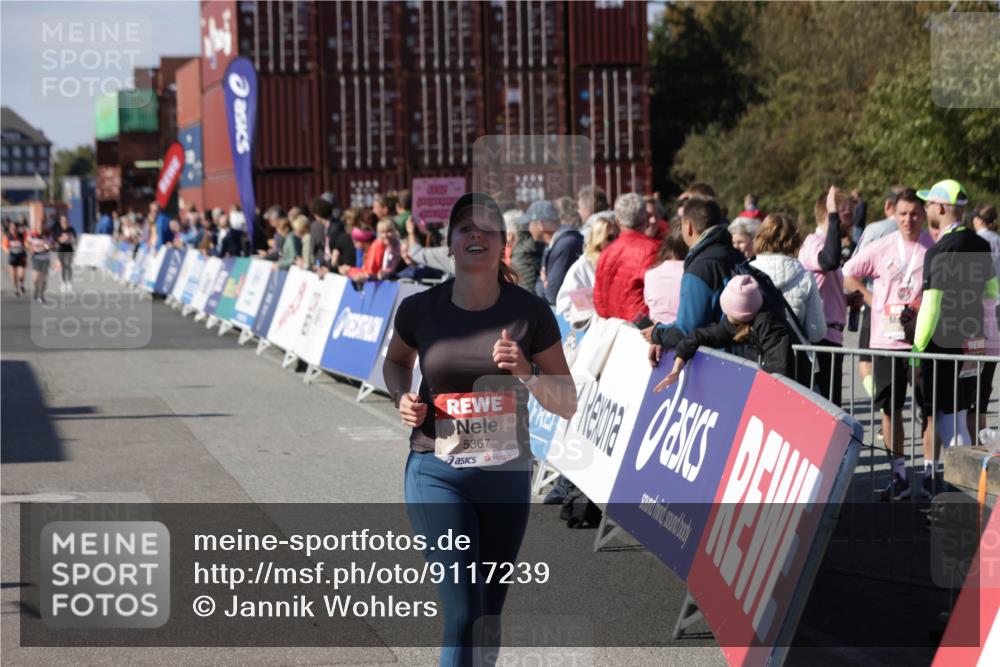 03.10.2025 - Köhlbrandbrückenlauf Jannik Wohlers http://msf.ph/oto/9117239 03.10.2025 13:33:43 Ziel 4744, 5074, 5077, 5179, 5367, 5546, 5579, 6094, 6734 meine-sportfotos.de