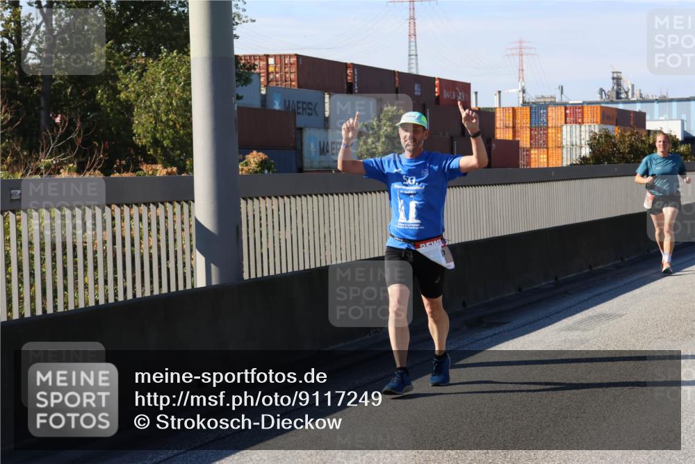 03.10.2025 - Köhlbrandbrückenlauf Strokosch-Dieckow http://msf.ph/oto/9117249 03.10.2025 12:52:35 Position 3  meine-sportfotos.de