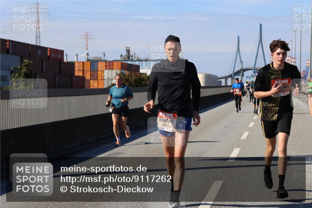 03.10.2025 - Köhlbrandbrückenlauf Strokosch-Dieckow http://msf.ph/oto/9117262 03.10.2025 12:52:36 Position 3 6233, 3 meine-sportfotos.de