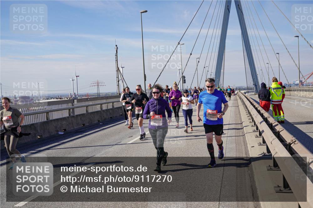 03.10.2025 - Köhlbrandbrückenlauf Michael Burmester http://msf.ph/oto/9117270 03.10.2025 12:58:51 Position 2 6597, 5511 meine-sportfotos.de