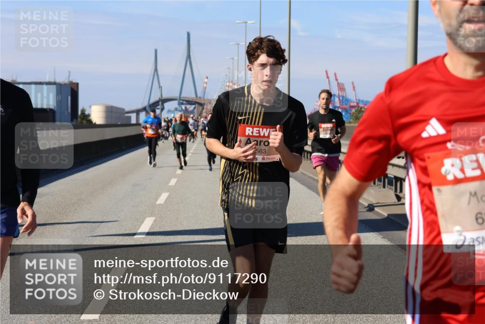 03.10.2025 - Köhlbrandbrückenlauf Strokosch-Dieckow http://msf.ph/oto/9117290 03.10.2025 12:52:37 Position 3 563, 6 meine-sportfotos.de