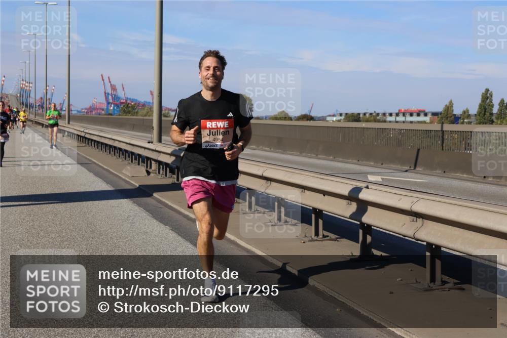 03.10.2025 - Köhlbrandbrückenlauf Strokosch-Dieckow http://msf.ph/oto/9117295 03.10.2025 12:52:40 Position 3 4954 meine-sportfotos.de