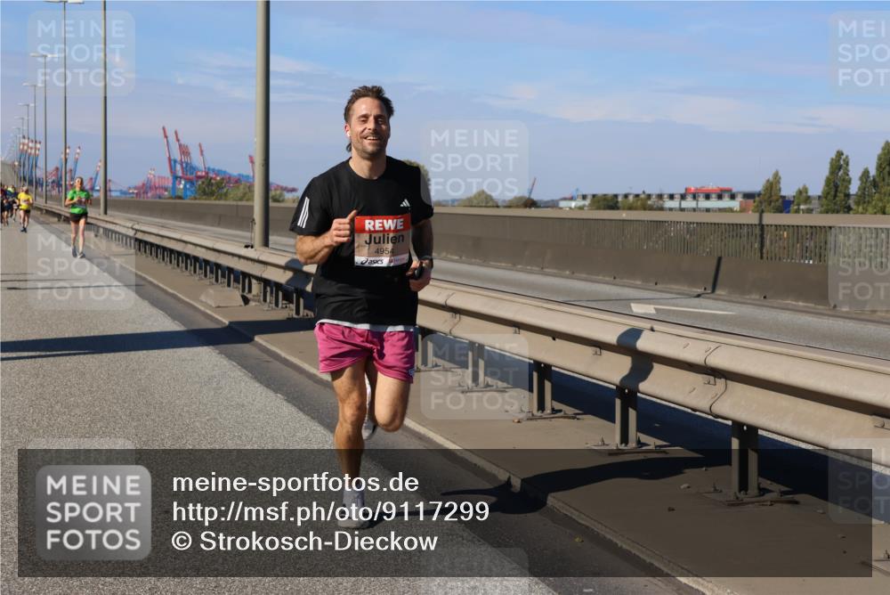 03.10.2025 - Köhlbrandbrückenlauf Strokosch-Dieckow http://msf.ph/oto/9117299 03.10.2025 12:52:40 Position 3 4954 meine-sportfotos.de