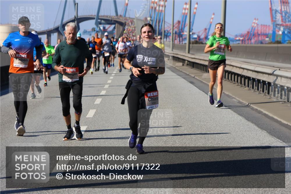 03.10.2025 - Köhlbrandbrückenlauf Strokosch-Dieckow http://msf.ph/oto/9117322 03.10.2025 12:52:42 Position 3 4184, 4134, 057, 410, 4590 meine-sportfotos.de