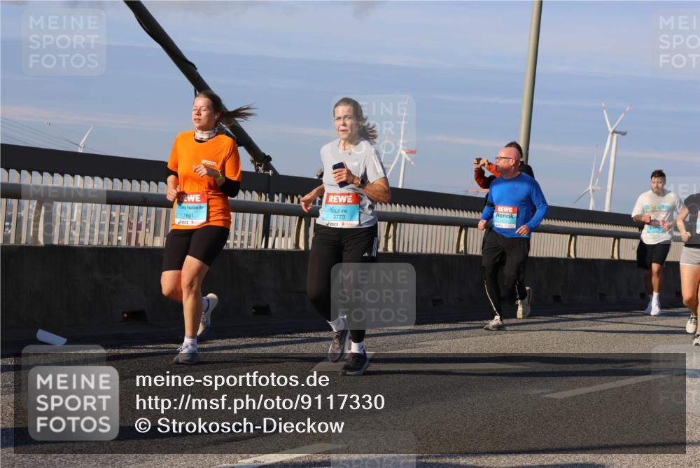 03.10.2025 - Köhlbrandbrückenlauf Strokosch-Dieckow http://msf.ph/oto/9117330 03.10.2025 09:50:51 Position 2 1691, 3773 meine-sportfotos.de