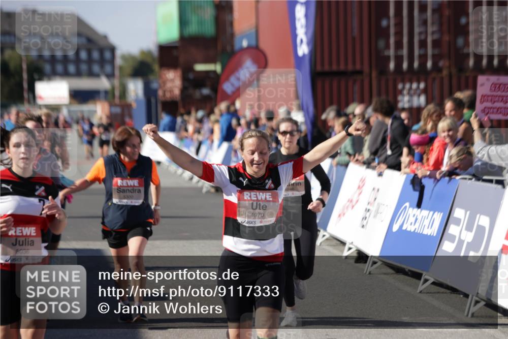 03.10.2025 - Köhlbrandbrückenlauf Jannik Wohlers http://msf.ph/oto/9117333 03.10.2025 13:33:55 Ziel 4919, 4970, 5036, 5074, 5077, 5300, 6246, 6420 meine-sportfotos.de