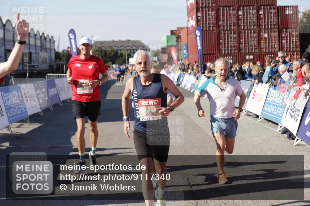 03.10.2025 - Köhlbrandbrückenlauf Jannik Wohlers http://msf.ph/oto/9117340 03.10.2025 13:03:02 Ziel 4095, 4137, 4203, 4279, 4294, 4619, 4747, 6655, 6770 meine-sportfotos.de