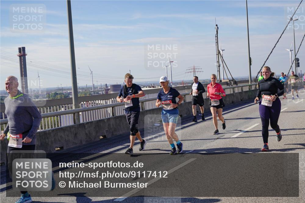 03.10.2025 - Köhlbrandbrückenlauf Michael Burmester http://msf.ph/oto/9117412 03.10.2025 12:58:58 Position 2 6375 meine-sportfotos.de
