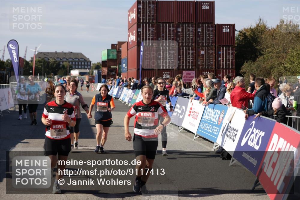 03.10.2025 - Köhlbrandbrückenlauf Jannik Wohlers http://msf.ph/oto/9117413 03.10.2025 13:33:57 Ziel 4919, 4970, 5036, 5074, 5077, 5300, 6246, 6420, 6421 meine-sportfotos.de
