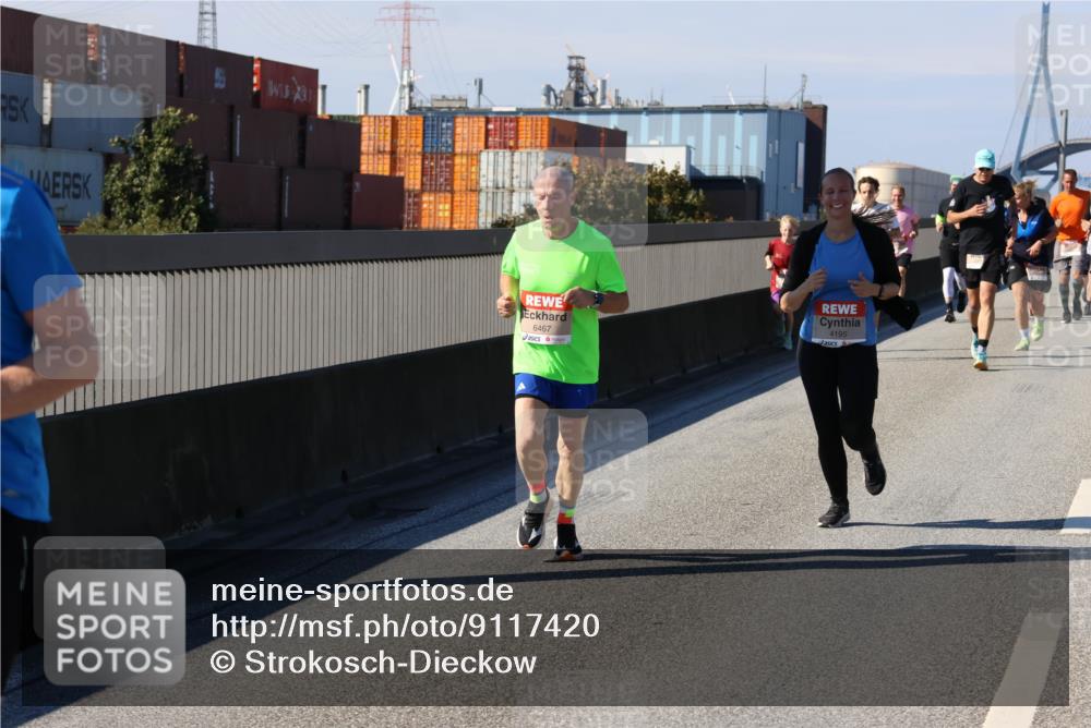 03.10.2025 - Köhlbrandbrückenlauf Strokosch-Dieckow http://msf.ph/oto/9117420 03.10.2025 12:52:52 Position 3 6467, 4195 meine-sportfotos.de