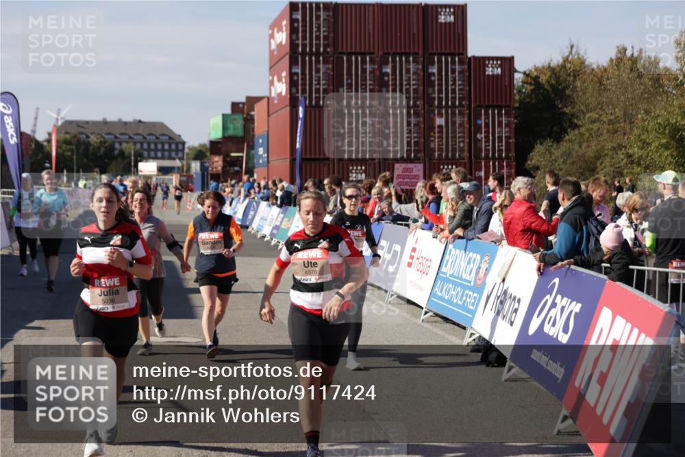 03.10.2025 - Köhlbrandbrückenlauf Jannik Wohlers http://msf.ph/oto/9117424 03.10.2025 13:33:57 Ziel 4919, 4970, 5036, 5074, 5077, 5300, 6246, 6420, 6421 meine-sportfotos.de