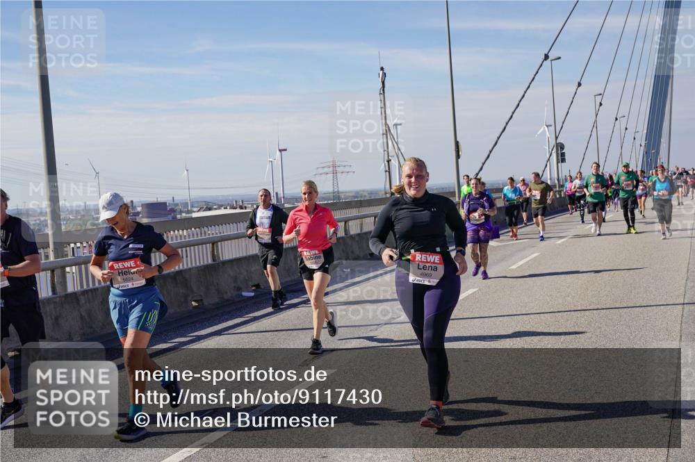 03.10.2025 - Köhlbrandbrückenlauf Michael Burmester http://msf.ph/oto/9117430 03.10.2025 12:58:59 Position 2 5624, 4969 meine-sportfotos.de