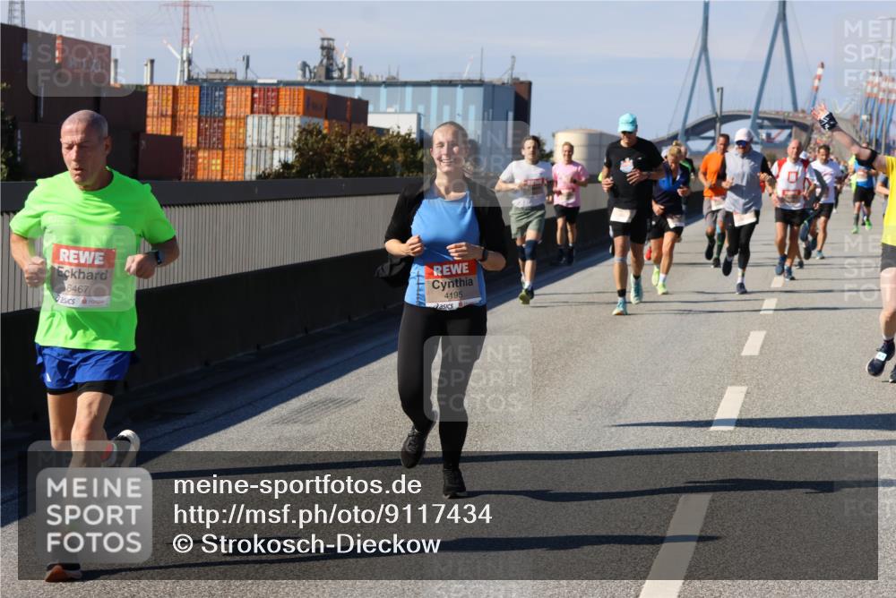 03.10.2025 - Köhlbrandbrückenlauf Strokosch-Dieckow http://msf.ph/oto/9117434 03.10.2025 12:52:54 Position 3 6467, 4195 meine-sportfotos.de