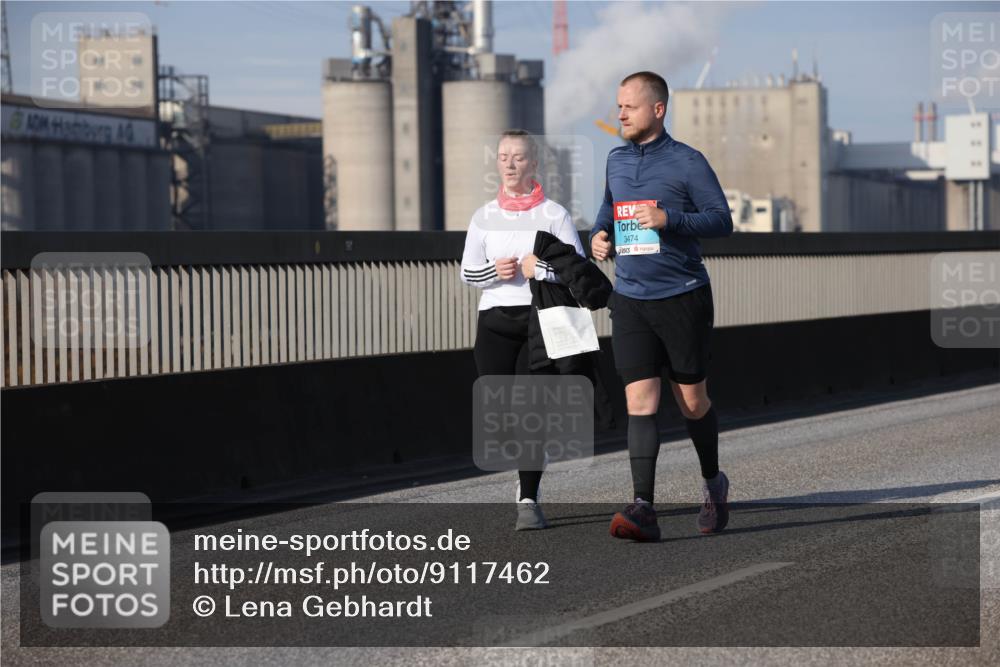03.10.2025 - Köhlbrandbrückenlauf Lena Gebhardt http://msf.ph/oto/9117462 03.10.2025 10:22:50 Position 2 3474 meine-sportfotos.de