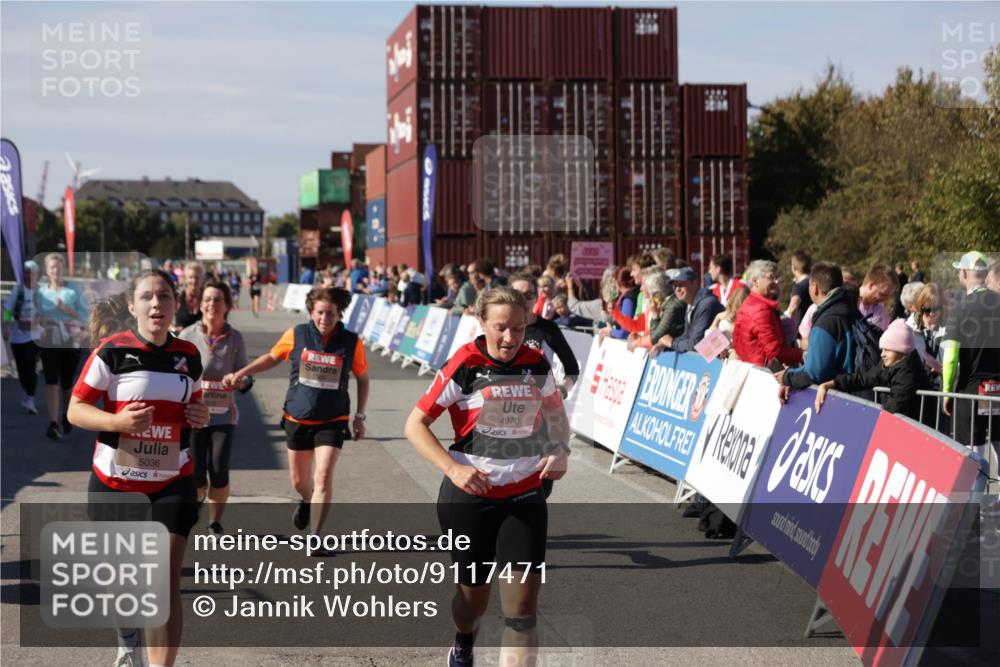 03.10.2025 - Köhlbrandbrückenlauf Jannik Wohlers http://msf.ph/oto/9117471 03.10.2025 13:33:57 Ziel 4919, 4970, 5036, 5074, 5077, 5300, 6246, 6420, 6421 meine-sportfotos.de