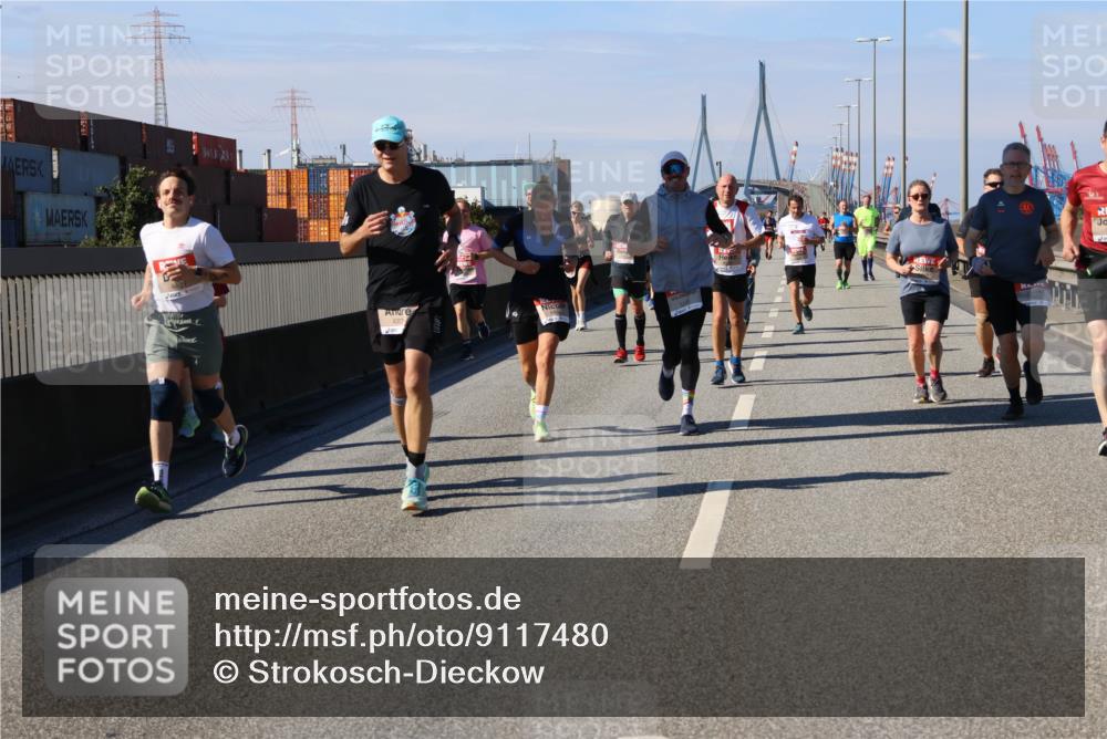 03.10.2025 - Köhlbrandbrückenlauf Strokosch-Dieckow http://msf.ph/oto/9117480 03.10.2025 12:52:59 Position 3 4405, 4357 meine-sportfotos.de