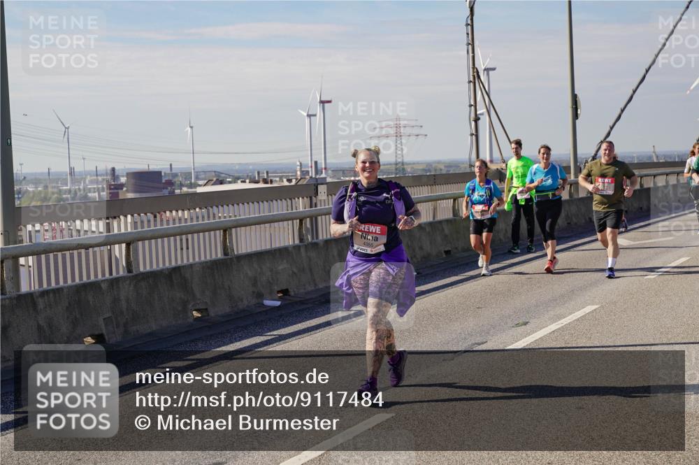 03.10.2025 - Köhlbrandbrückenlauf Michael Burmester http://msf.ph/oto/9117484 03.10.2025 12:59:02 Position 2 91, 4355 meine-sportfotos.de