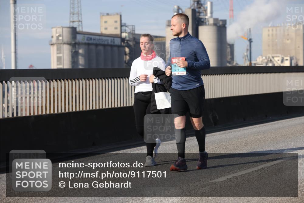03.10.2025 - Köhlbrandbrückenlauf Lena Gebhardt http://msf.ph/oto/9117501 03.10.2025 10:22:52 Position 2 3474 meine-sportfotos.de