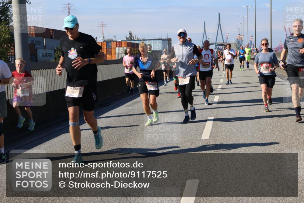 03.10.2025 - Köhlbrandbrückenlauf Strokosch-Dieckow http://msf.ph/oto/9117525 03.10.2025 12:53:00 Position 3 4357, 5994, 5243, 4417 meine-sportfotos.de