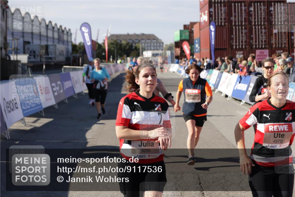 03.10.2025 - Köhlbrandbrückenlauf Jannik Wohlers http://msf.ph/oto/9117536 03.10.2025 13:33:58 Ziel 4919, 4970, 5036, 5077, 5300, 6246, 6420, 6421 meine-sportfotos.de