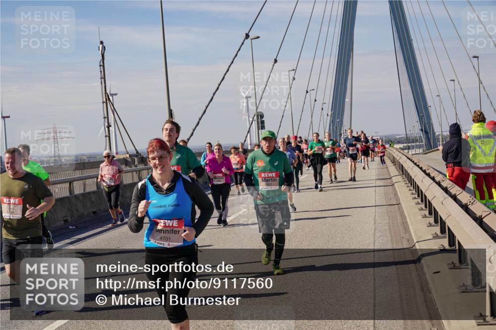 03.10.2025 - Köhlbrandbrückenlauf Michael Burmester http://msf.ph/oto/9117560 03.10.2025 12:59:05 Position 2 6759, 4701 meine-sportfotos.de