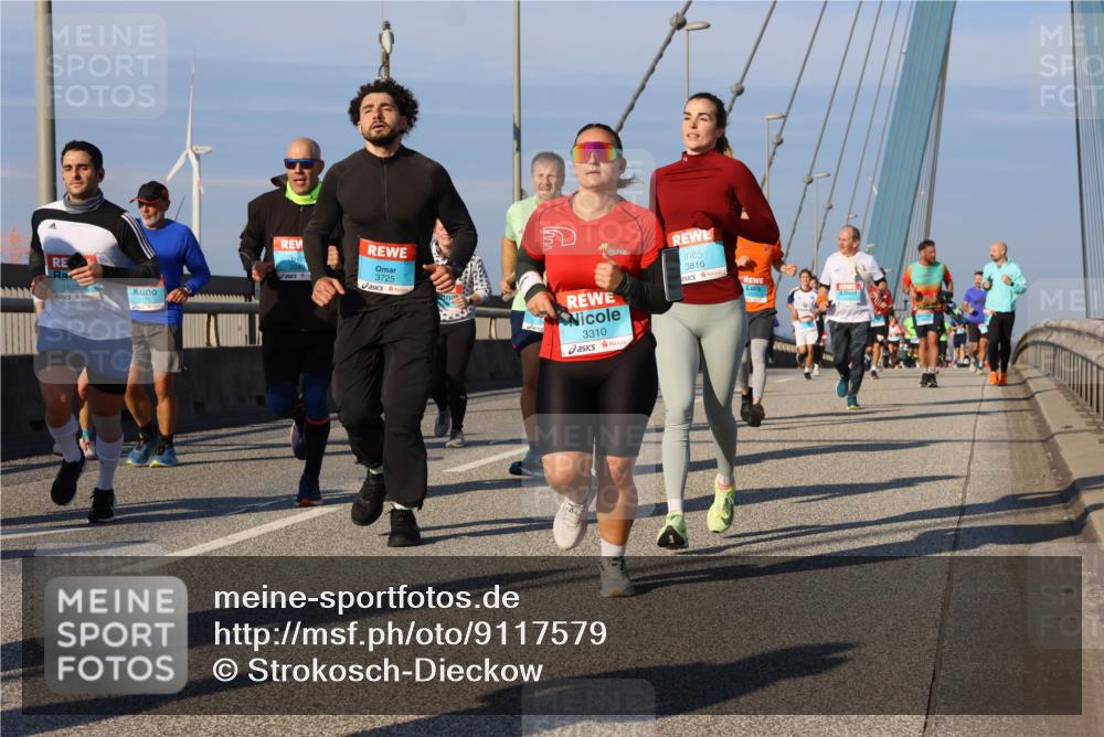 03.10.2025 - Köhlbrandbrückenlauf Strokosch-Dieckow http://msf.ph/oto/9117579 03.10.2025 09:51:15 Position 2 1820, 3816, 3176, 3725, 3310 meine-sportfotos.de