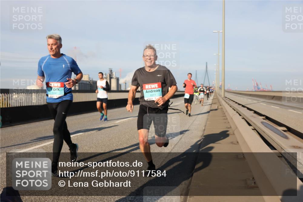 03.10.2025 - Köhlbrandbrückenlauf Lena Gebhardt http://msf.ph/oto/9117584 03.10.2025 09:44:28 Position 2 1247, 1077 meine-sportfotos.de