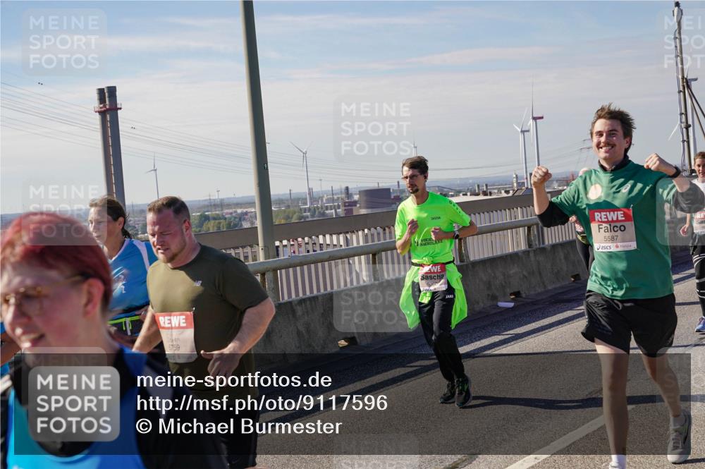 03.10.2025 - Köhlbrandbrückenlauf Michael Burmester http://msf.ph/oto/9117596 03.10.2025 12:59:07 Position 2 6759, 5587 meine-sportfotos.de