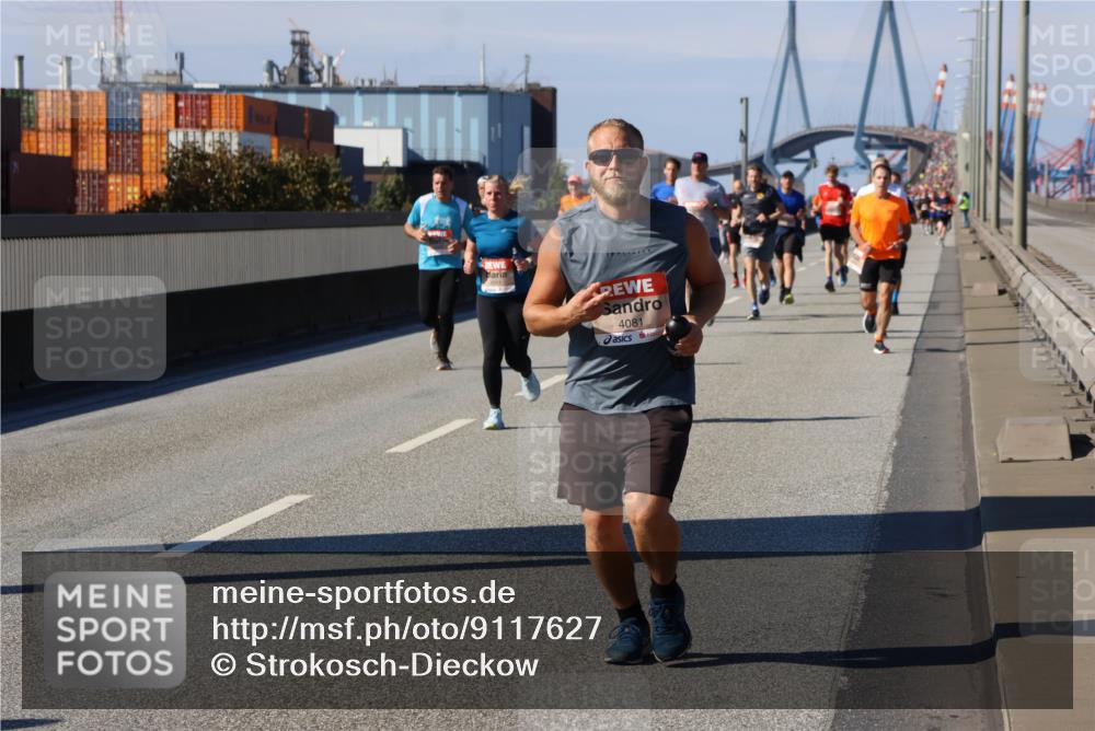 03.10.2025 - Köhlbrandbrückenlauf Strokosch-Dieckow http://msf.ph/oto/9117627 03.10.2025 12:53:14 Position 3 4081 meine-sportfotos.de