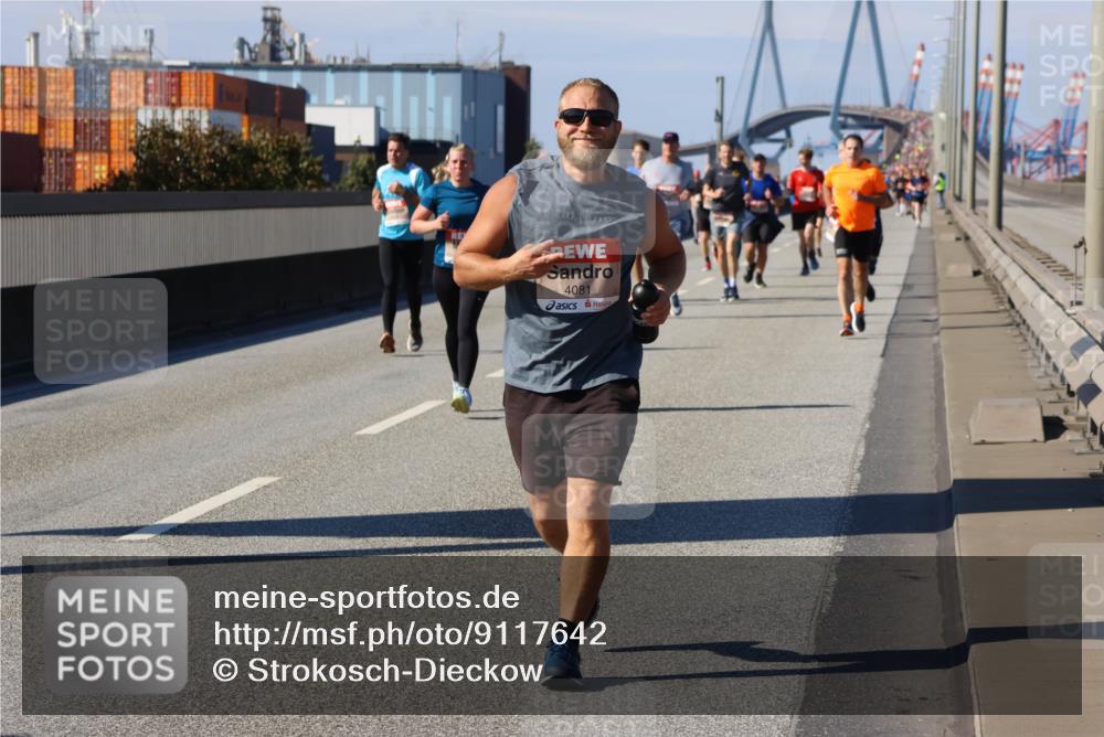 03.10.2025 - Köhlbrandbrückenlauf Strokosch-Dieckow http://msf.ph/oto/9117642 03.10.2025 12:53:14 Position 3 4081 meine-sportfotos.de