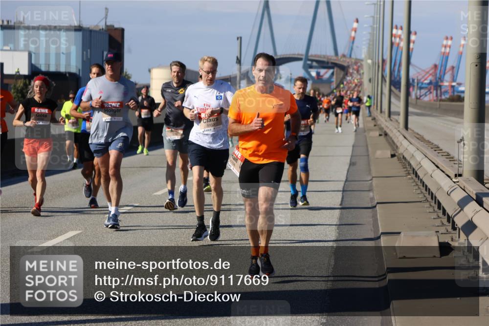 03.10.2025 - Köhlbrandbrückenlauf Strokosch-Dieckow http://msf.ph/oto/9117669 03.10.2025 12:53:19 Position 3 5953, 4768 meine-sportfotos.de