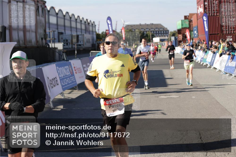 03.10.2025 - Köhlbrandbrückenlauf Jannik Wohlers http://msf.ph/oto/9117672 03.10.2025 13:03:14 Ziel 4085, 4208, 4268, 4856, 5048, 6279, 6612, 6722, 6784 meine-sportfotos.de