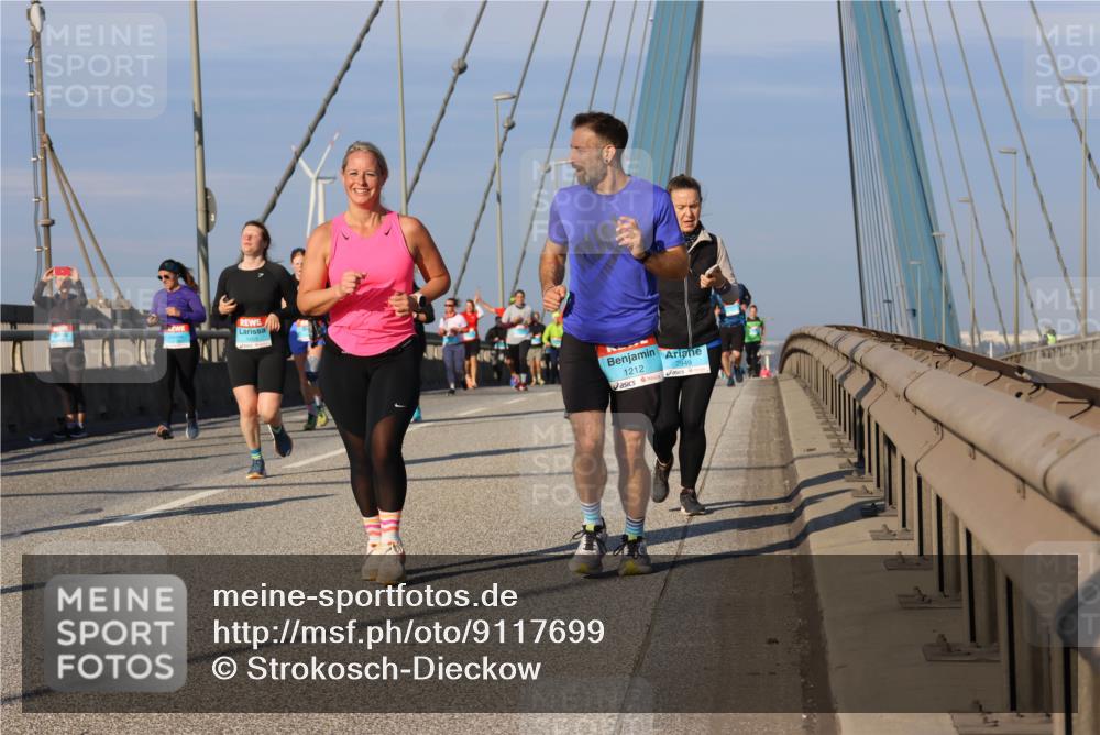 03.10.2025 - Köhlbrandbrückenlauf Strokosch-Dieckow http://msf.ph/oto/9117699 03.10.2025 09:51:28 Position 2 1453, 1212, 2949 meine-sportfotos.de
