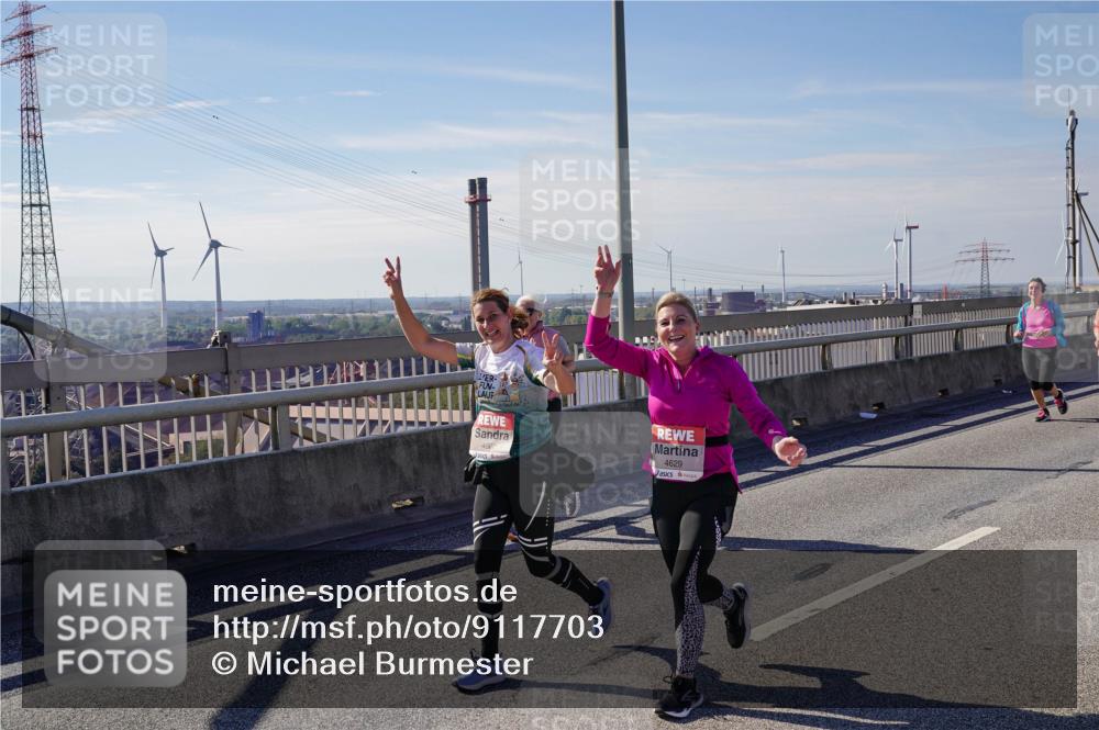 03.10.2025 - Köhlbrandbrückenlauf Michael Burmester http://msf.ph/oto/9117703 03.10.2025 12:59:10 Position 2 466, 4629 meine-sportfotos.de