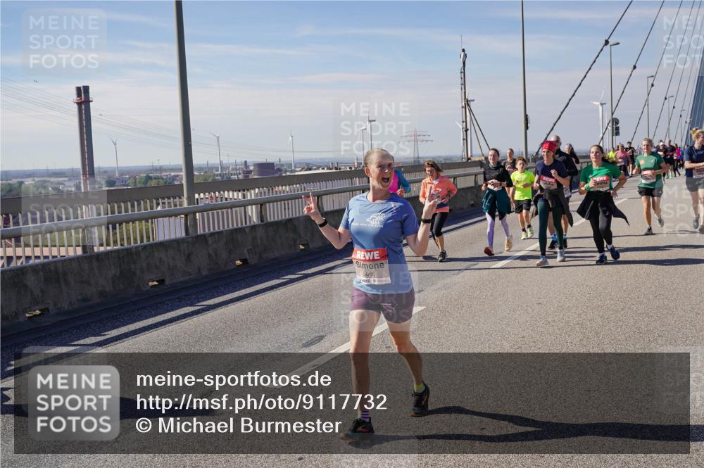03.10.2025 - Köhlbrandbrückenlauf Michael Burmester http://msf.ph/oto/9117732 03.10.2025 12:59:11 Position 2 5066 meine-sportfotos.de