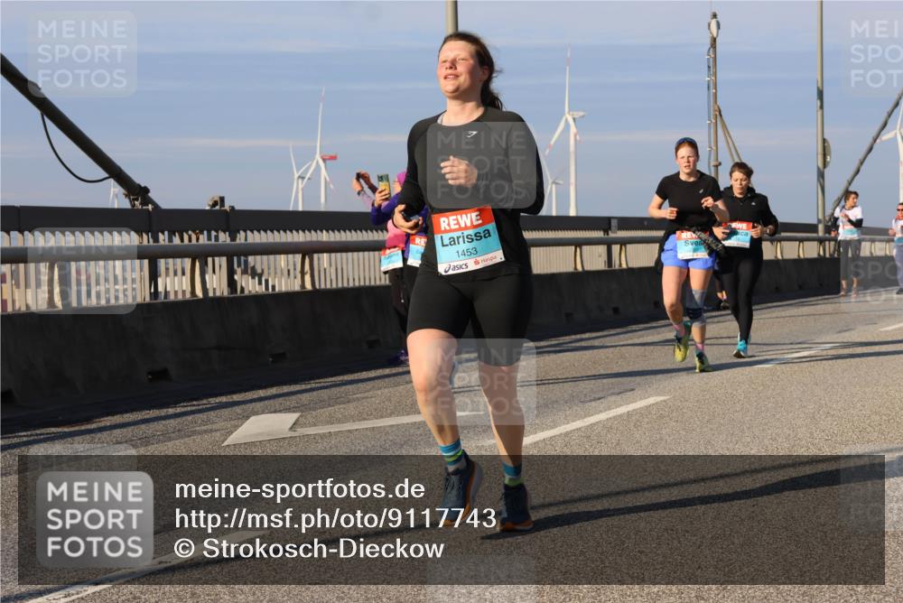 03.10.2025 - Köhlbrandbrückenlauf Strokosch-Dieckow http://msf.ph/oto/9117743 03.10.2025 09:51:33 Position 2 1453 meine-sportfotos.de
