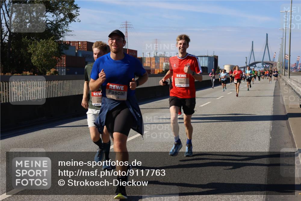 03.10.2025 - Köhlbrandbrückenlauf Strokosch-Dieckow http://msf.ph/oto/9117763 03.10.2025 12:53:28 Position 3 6034, 6800, 679 meine-sportfotos.de