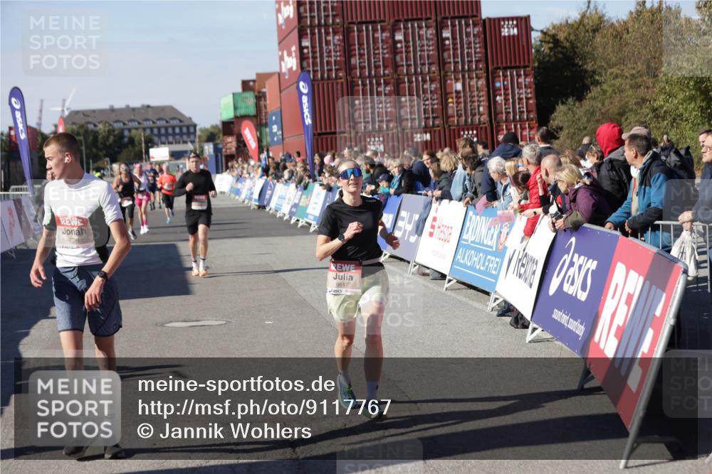 03.10.2025 - Köhlbrandbrückenlauf Jannik Wohlers http://msf.ph/oto/9117767 03.10.2025 13:03:17 Ziel 4085, 4208, 4268, 4283, 4856, 5048, 5063, 6279, 6612, 6722, 6784 meine-sportfotos.de
