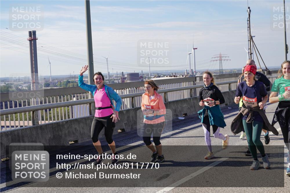 03.10.2025 - Köhlbrandbrückenlauf Michael Burmester http://msf.ph/oto/9117770 03.10.2025 12:59:13 Position 2 6106 meine-sportfotos.de