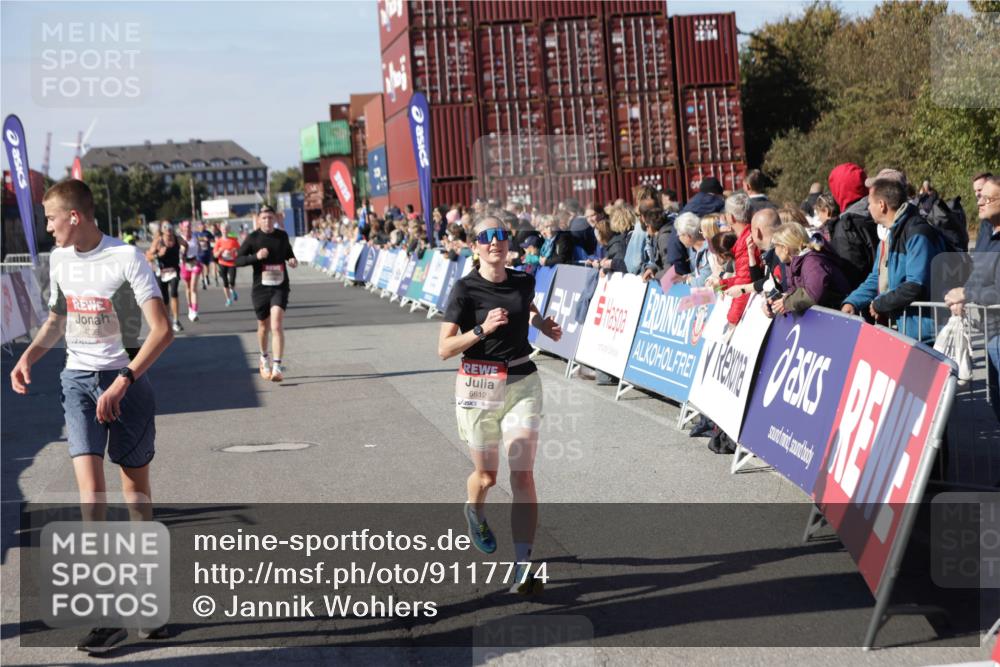 03.10.2025 - Köhlbrandbrückenlauf Jannik Wohlers http://msf.ph/oto/9117774 03.10.2025 13:03:17 Ziel 4085, 4208, 4268, 4283, 4856, 5048, 5063, 6279, 6612, 6722, 6784 meine-sportfotos.de