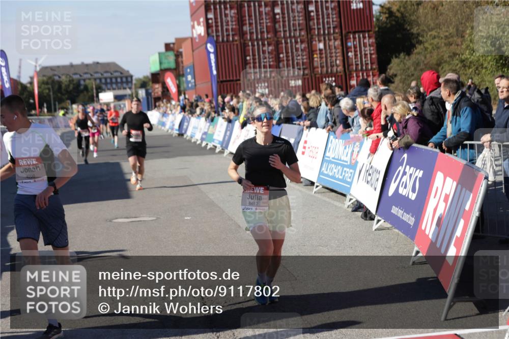 03.10.2025 - Köhlbrandbrückenlauf Jannik Wohlers http://msf.ph/oto/9117802 03.10.2025 13:03:17 Ziel 4085, 4208, 4268, 4283, 4856, 5048, 5063, 6279, 6612, 6722, 6784 meine-sportfotos.de