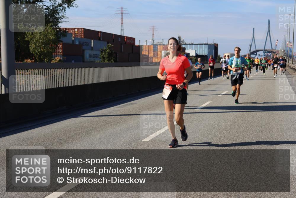 03.10.2025 - Köhlbrandbrückenlauf Strokosch-Dieckow http://msf.ph/oto/9117822 03.10.2025 12:53:35 Position 3 2 meine-sportfotos.de