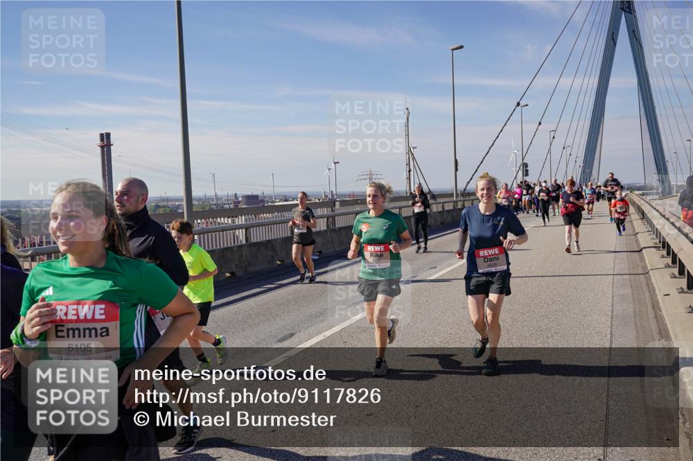 03.10.2025 - Köhlbrandbrückenlauf Michael Burmester http://msf.ph/oto/9117826 03.10.2025 12:59:15 Position 2 6105, 4920 meine-sportfotos.de