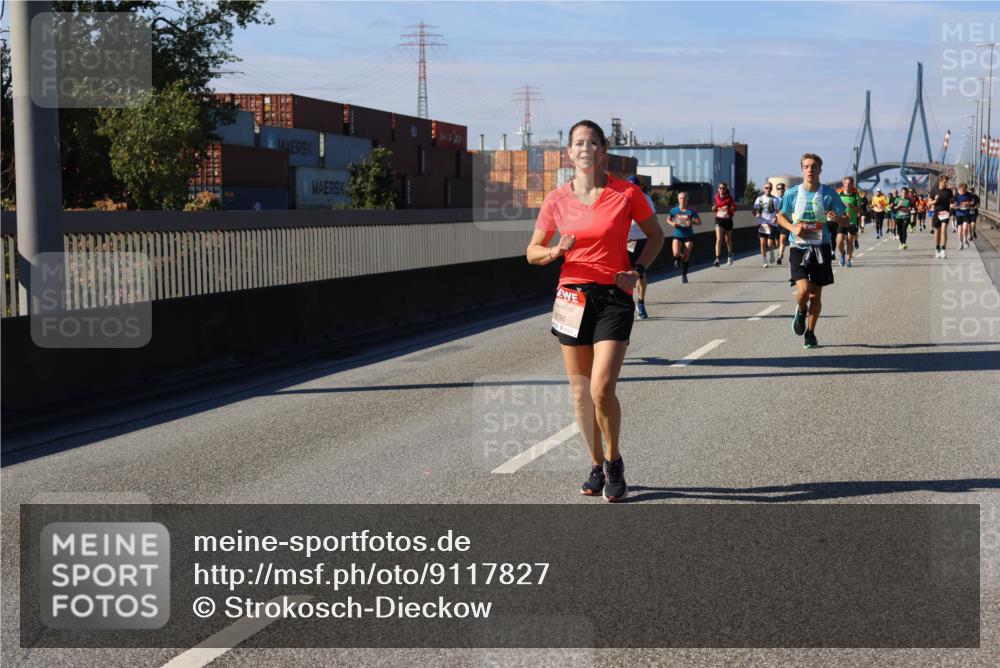 03.10.2025 - Köhlbrandbrückenlauf Strokosch-Dieckow http://msf.ph/oto/9117827 03.10.2025 12:53:35 Position 3  meine-sportfotos.de