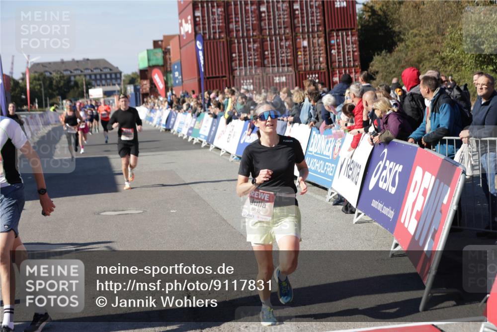 03.10.2025 - Köhlbrandbrückenlauf Jannik Wohlers http://msf.ph/oto/9117831 03.10.2025 13:03:18 Ziel 4085, 4208, 4268, 4283, 4856, 5048, 5063, 6279, 6612, 6722, 6784 meine-sportfotos.de
