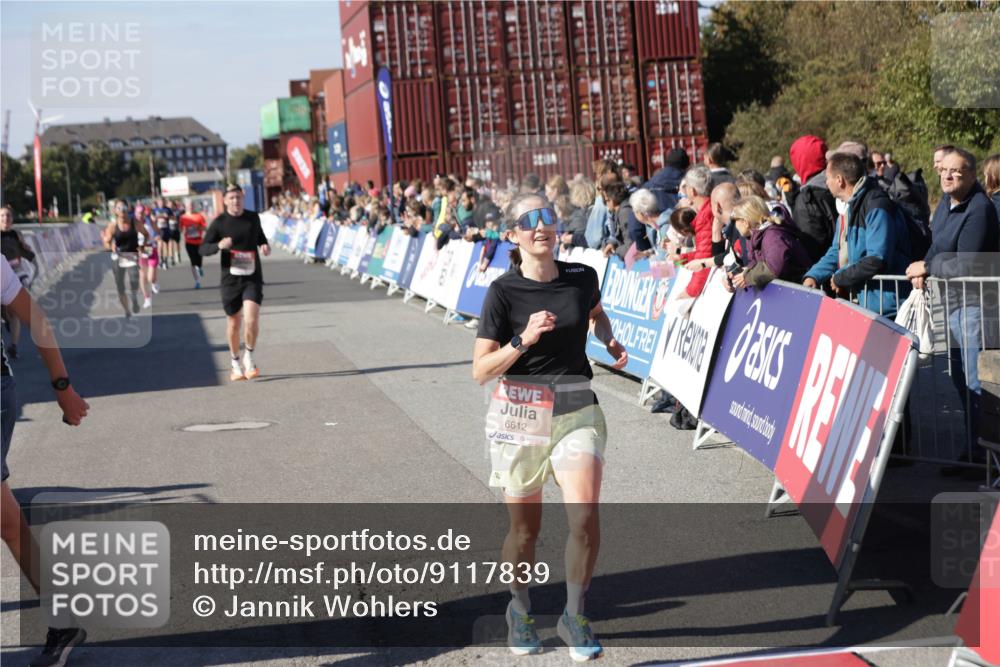 03.10.2025 - Köhlbrandbrückenlauf Jannik Wohlers http://msf.ph/oto/9117839 03.10.2025 13:03:18 Ziel 4085, 4208, 4268, 4283, 4856, 5048, 5063, 6279, 6612, 6722, 6784 meine-sportfotos.de