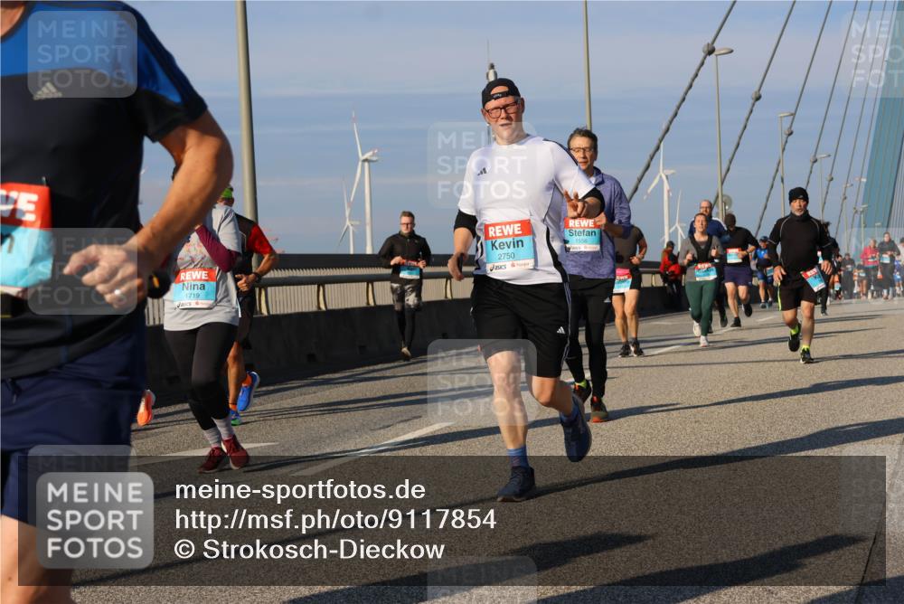 03.10.2025 - Köhlbrandbrückenlauf Strokosch-Dieckow http://msf.ph/oto/9117854 03.10.2025 09:51:45 Position 2 1719, 2750, 1556 meine-sportfotos.de