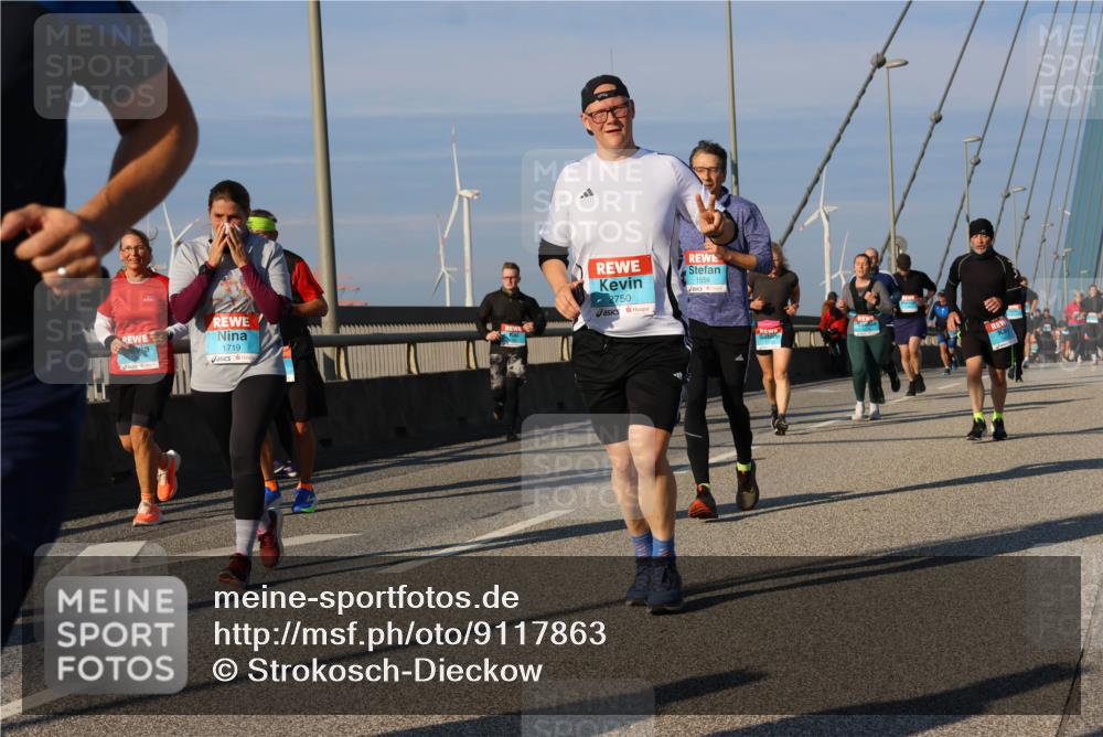 03.10.2025 - Köhlbrandbrückenlauf Strokosch-Dieckow http://msf.ph/oto/9117863 03.10.2025 09:51:45 Position 2 1719, 2750, 1556 meine-sportfotos.de