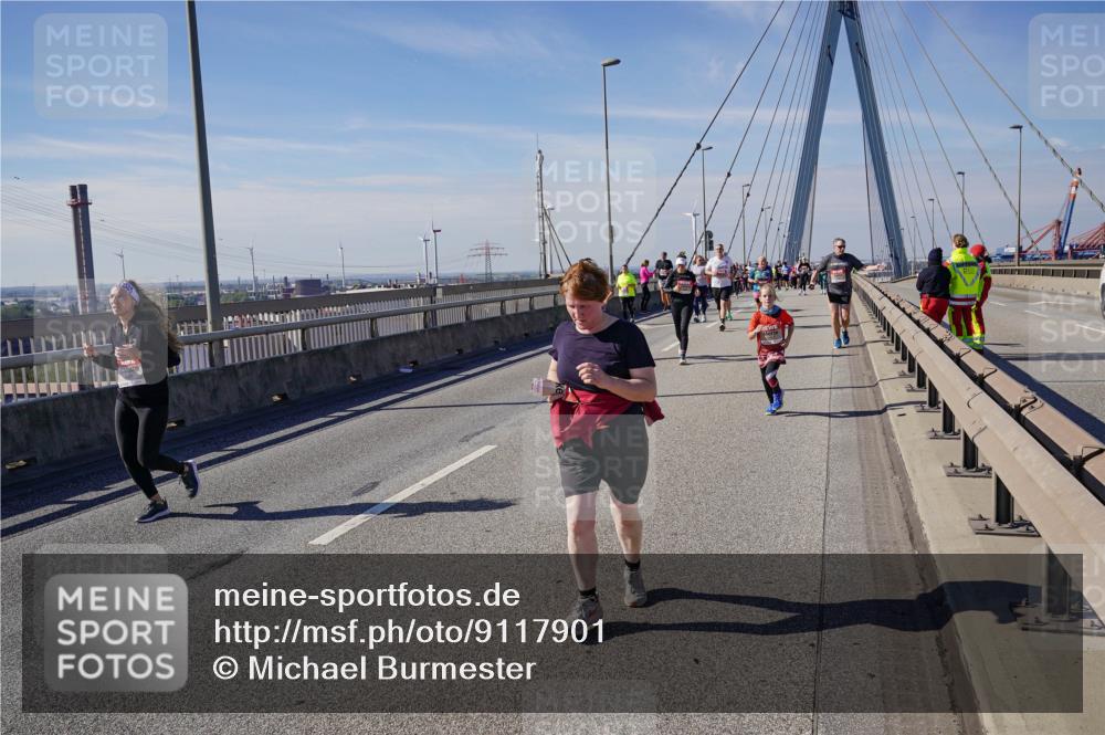 03.10.2025 - Köhlbrandbrückenlauf Michael Burmester http://msf.ph/oto/9117901 03.10.2025 12:59:19 Position 2  meine-sportfotos.de