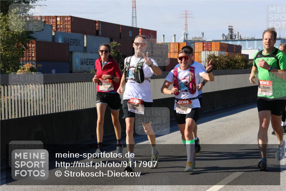 03.10.2025 - Köhlbrandbrückenlauf Strokosch-Dieckow http://msf.ph/oto/9117907 03.10.2025 12:53:43 Position 3 6308, 6816, 8814, 5705 meine-sportfotos.de